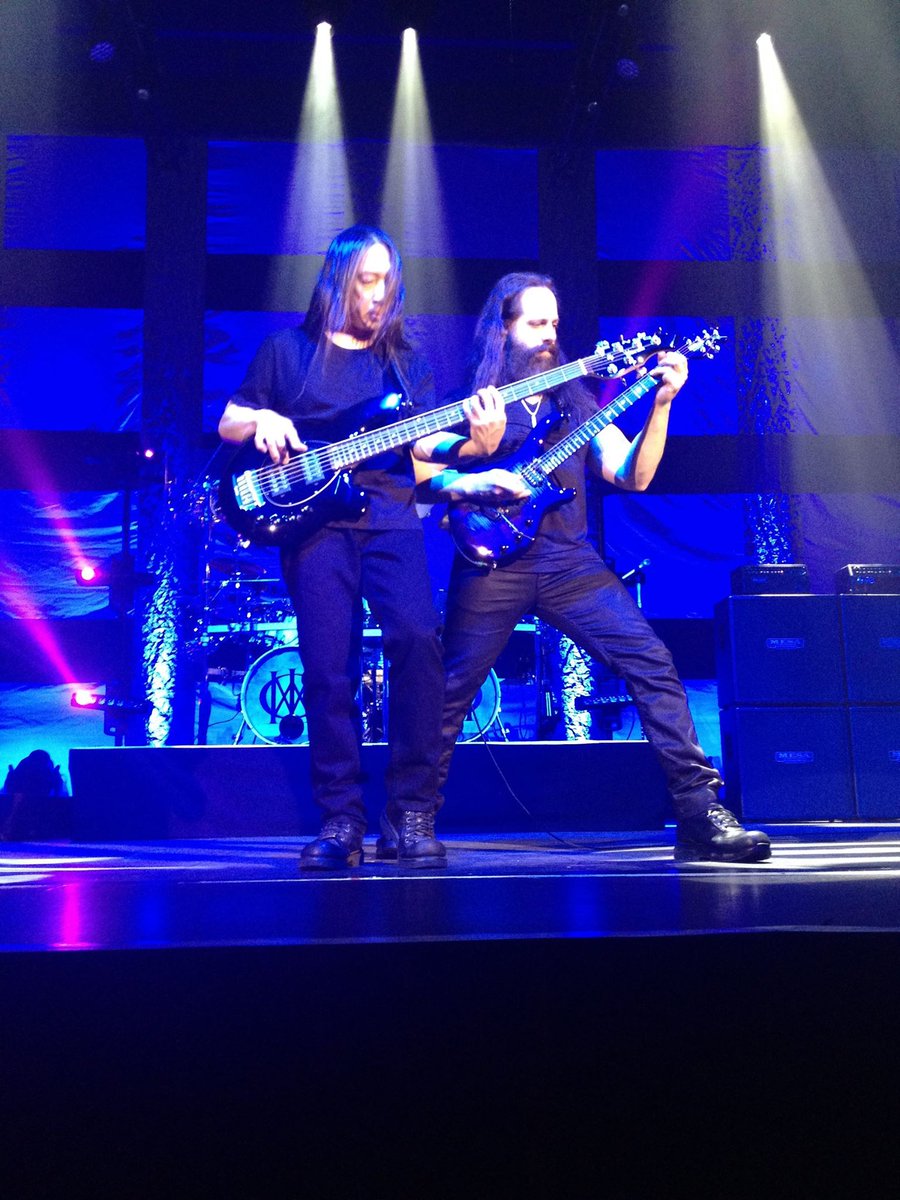 markbredius's tweet image. A few more photos of @dreamtheaternet at the @013.