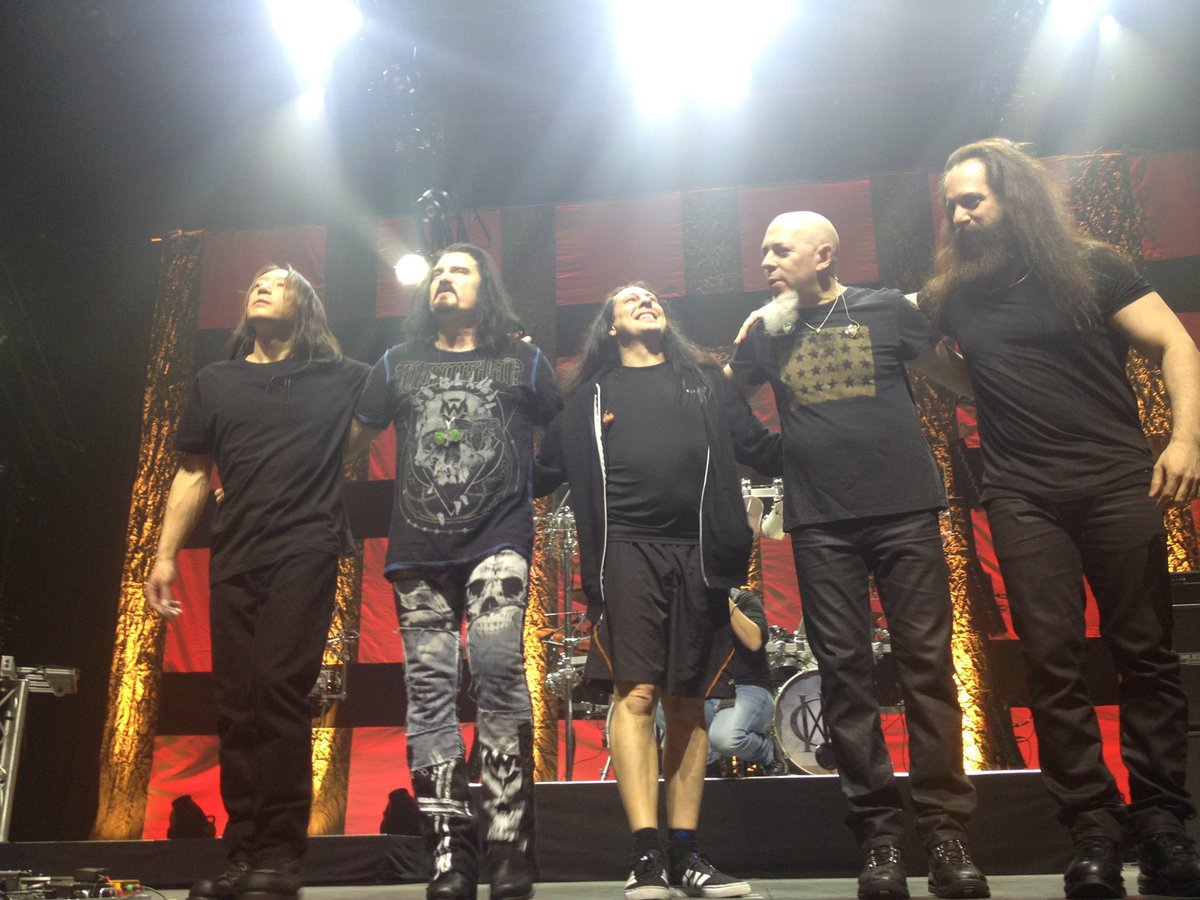 markbredius's tweet image. A few more photos of @dreamtheaternet at the @013.