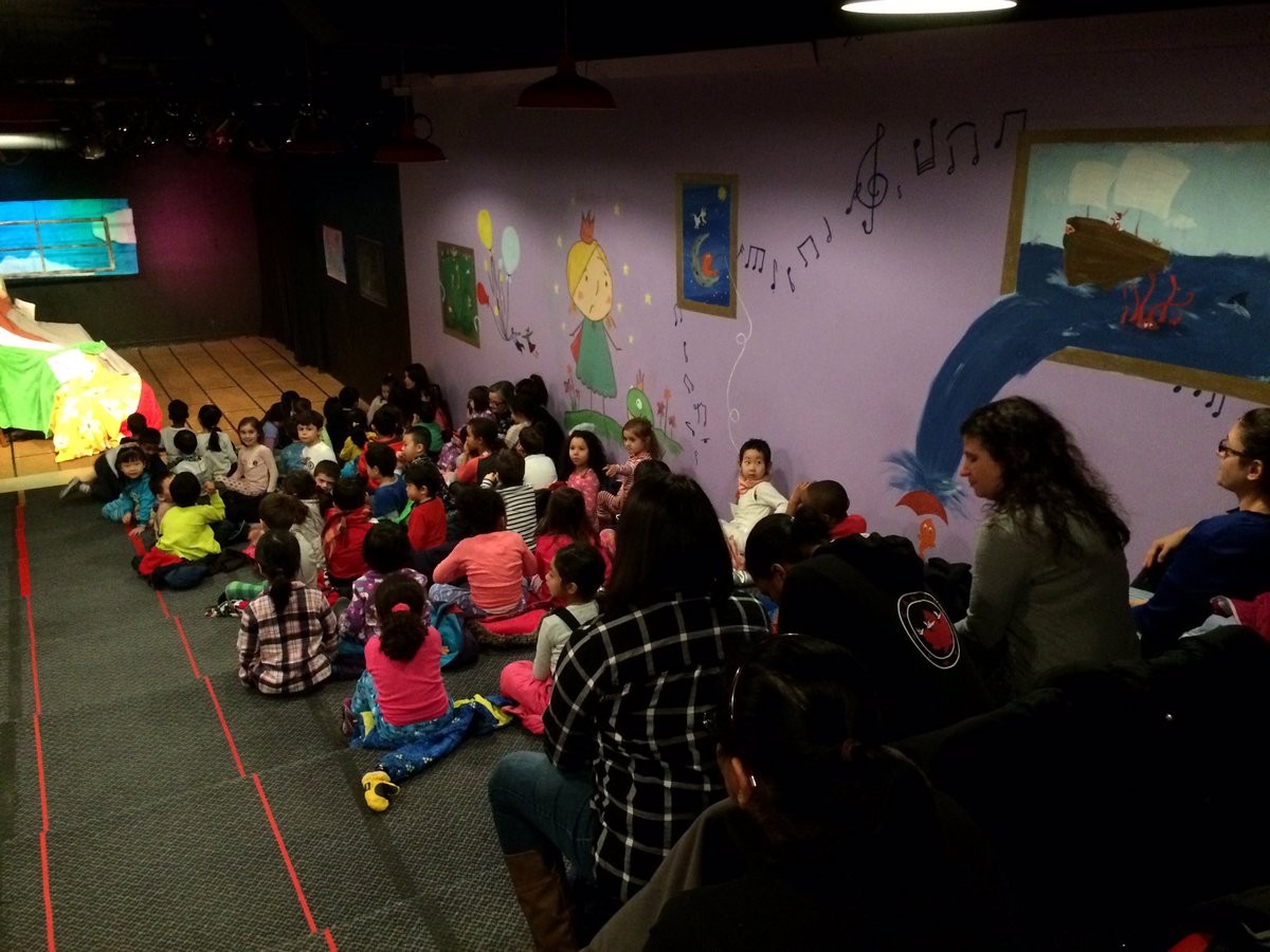 Mr_Beer10's tweet photo. Some pics of @TDSB_Bridlewood Kindies at  A Merry Munsch Performance. Thx @solarstage for a fun filled and thouroughly enjoyable show 👏🏼👏🏼👏🏼 https://t.co/28P55U7DTt