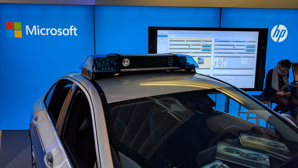 ChristianEkhart's tweet photo. Showing @icomedias #HybridForms Police at Berlin #EuropeanPoliceCongress with @MicrosoftDE and @HP on tablet, #hpx3 phone and #SurfaceHub https://t.co/YIVI5uCtLU