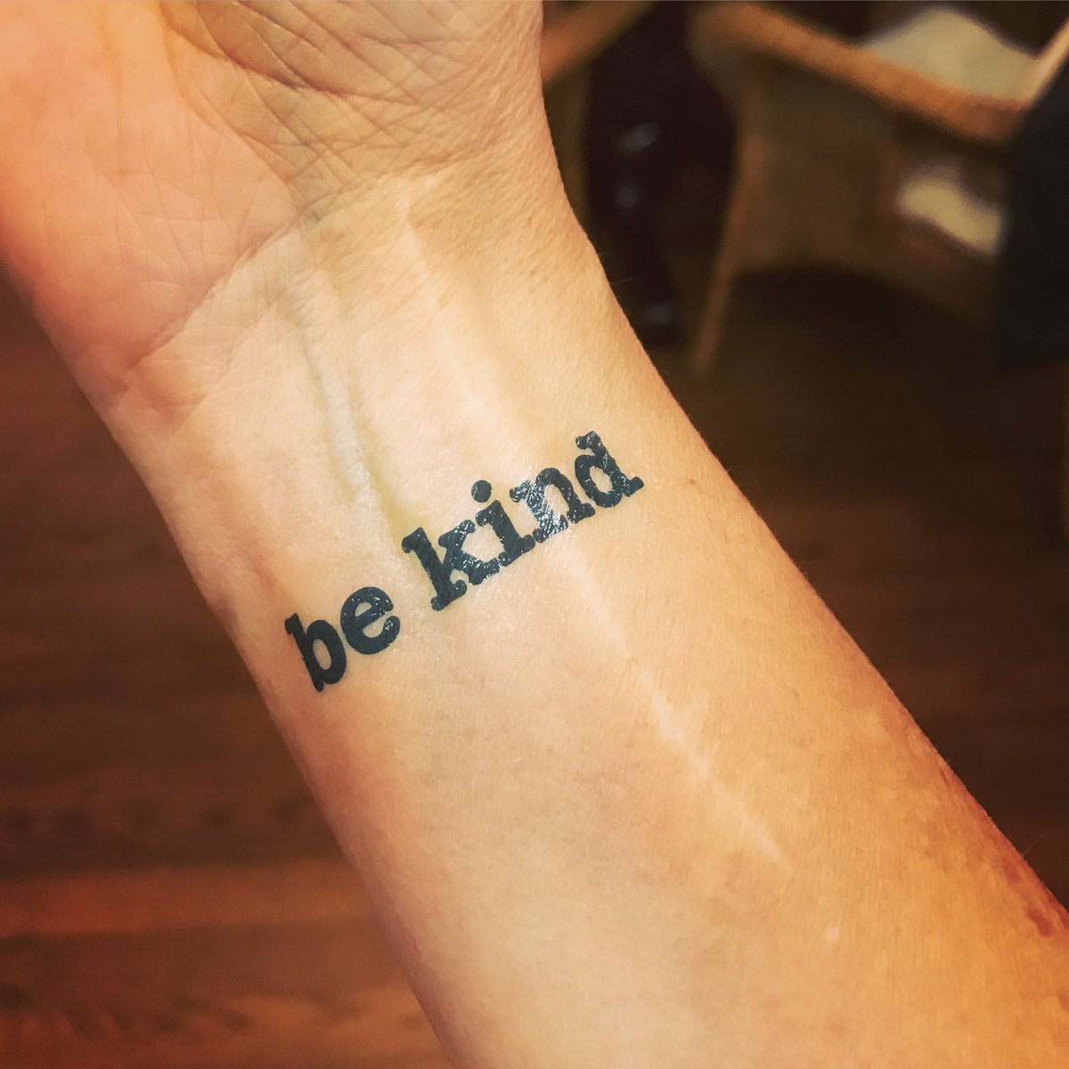 beckiemanley's tweet photo. A little reminder over my scar. From @ConsciousInk #TemporaryTat https://t.co/04nZt7pFbc