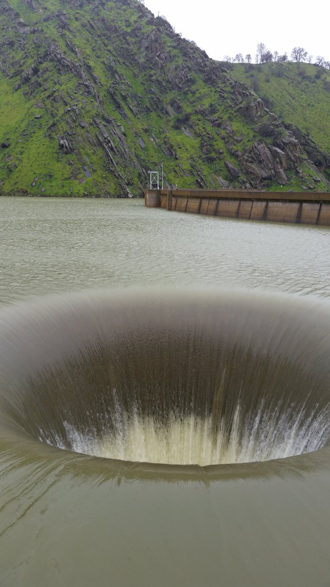 PTufi's tweet photo. Nor Cal Glory Hole https://t.co/tvYwMz2W9x