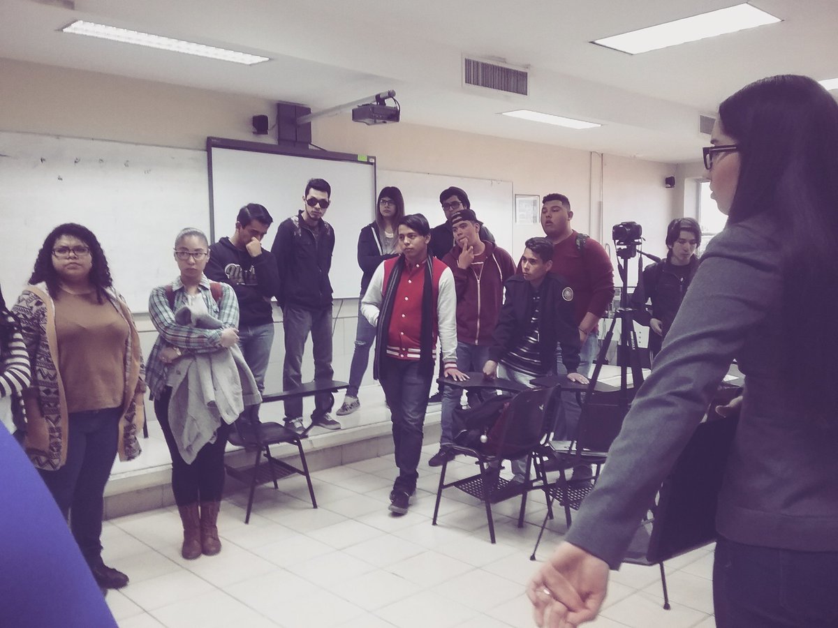 femecc's tweet photo. Junta del día de hoy, felices por los nuevos miembros del comité 😄💖 #FEMECC #UACH https://t.co/z94OLPKn8b