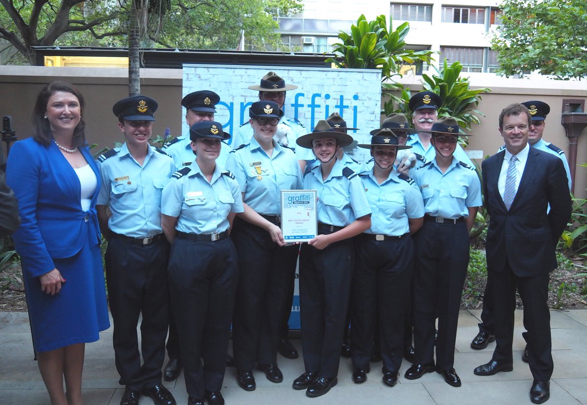 MarkSpeakman's tweet image. Awards @ Parliament House to recognise some of 1500 community volunteers who cleaned 21000 sq m of graffiti across NSW on @GraffitiDay
