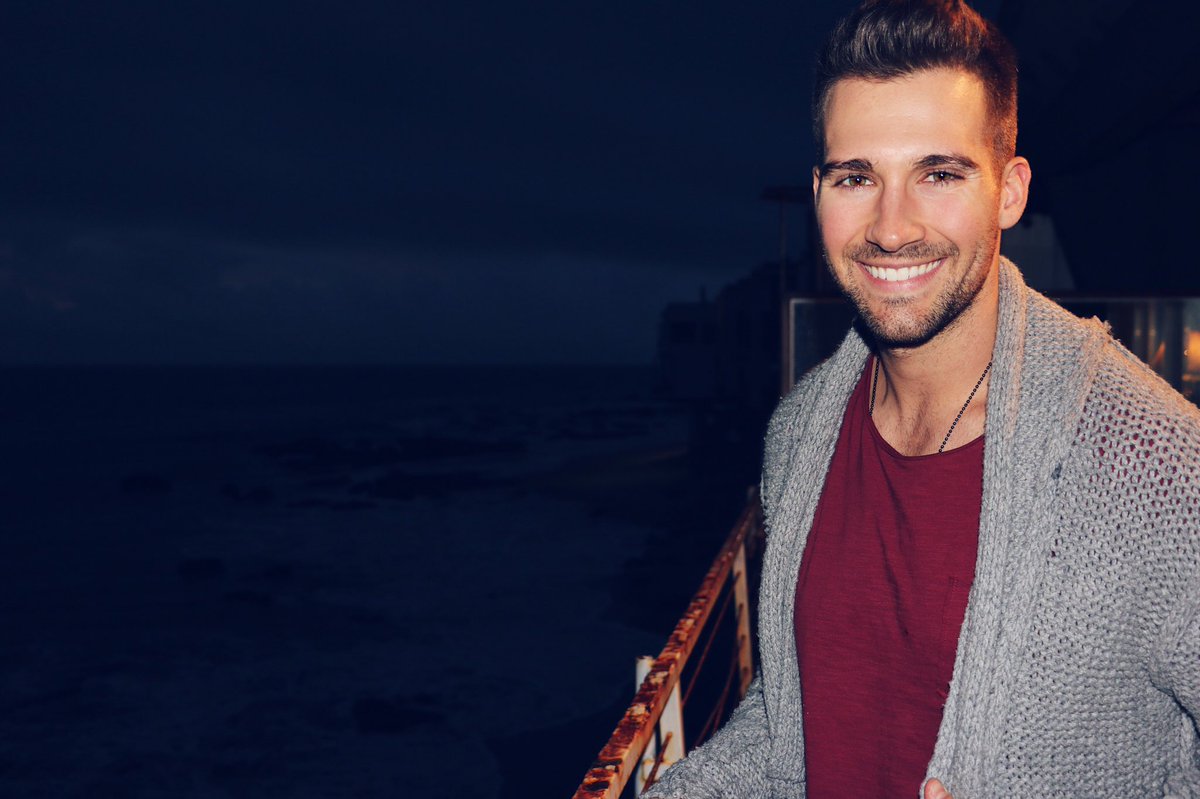 James Maslow datovania Halston šalvia