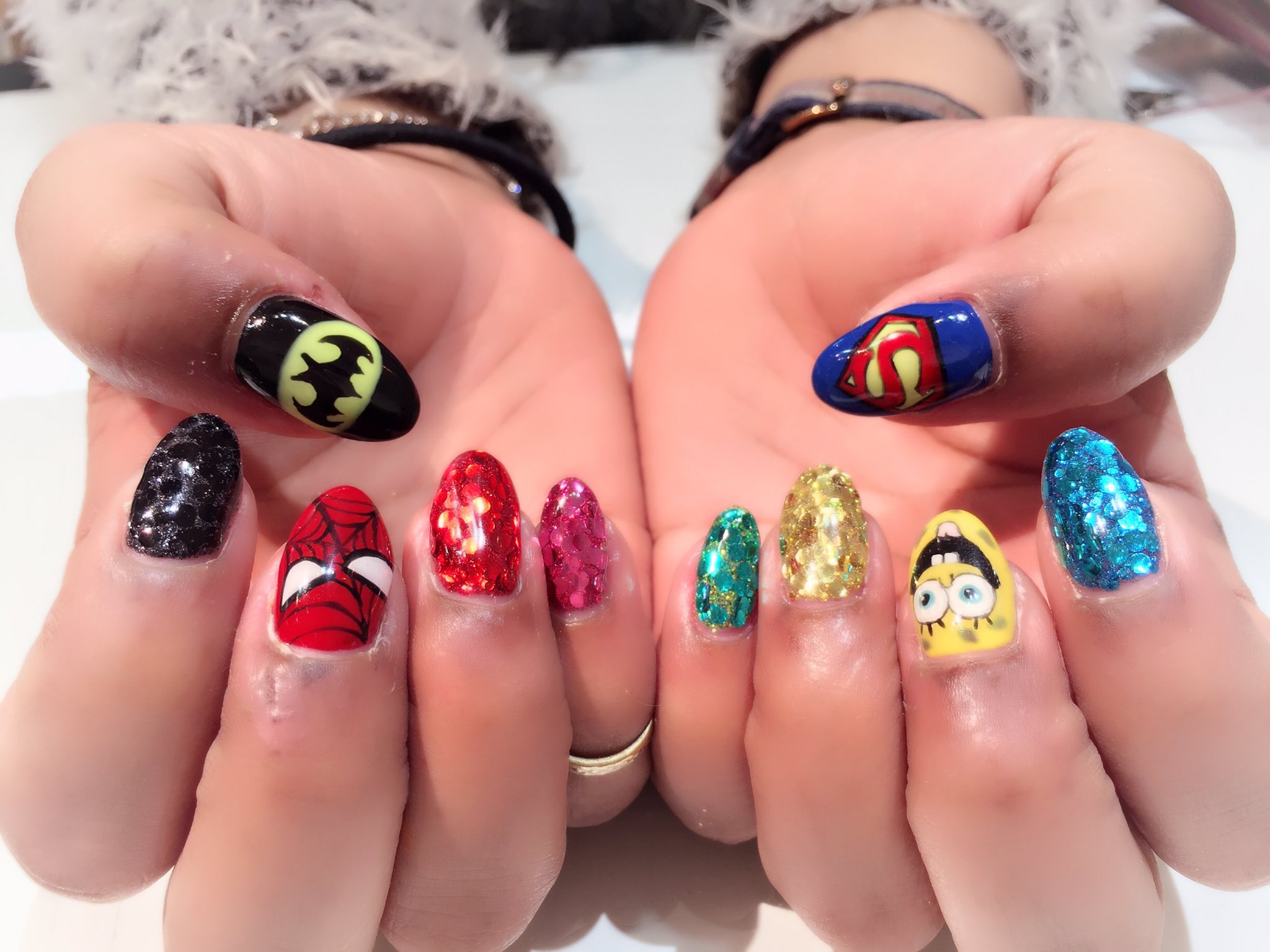 ネイルサロンmarch 代々木上原店渡邉です アメコミのキャラクターネイルやらせて頂きました O O キャラクターに合わせたホログラムでキラキラでとってもpop可愛いデザインになりました March 代々木上原 アメコミネイル ホログラム ネイルサロンmarch 代々木上原店渡邉です アメコミのキャラクターネイルやらせて頂きました O O キャラクターに合わせたホログラムでキラキラでとってもpop可愛いデザインになりました March 代々木上原 アメコミネイル ホログラム