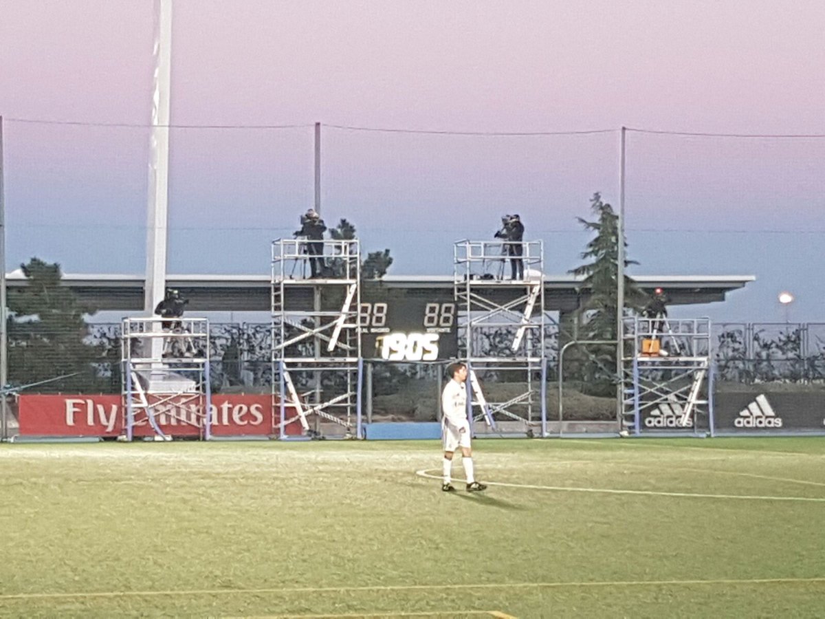retoxx1_eventos's tweet photo. Ayer, https://t.co/Dvky9qkjap en #Valdebebas #montaje #practicables Partido Alevin B-Fuenlabrada #soluciones https://t.co/UvoOtA3u7V