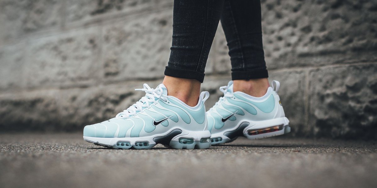 nike tn glacier blue