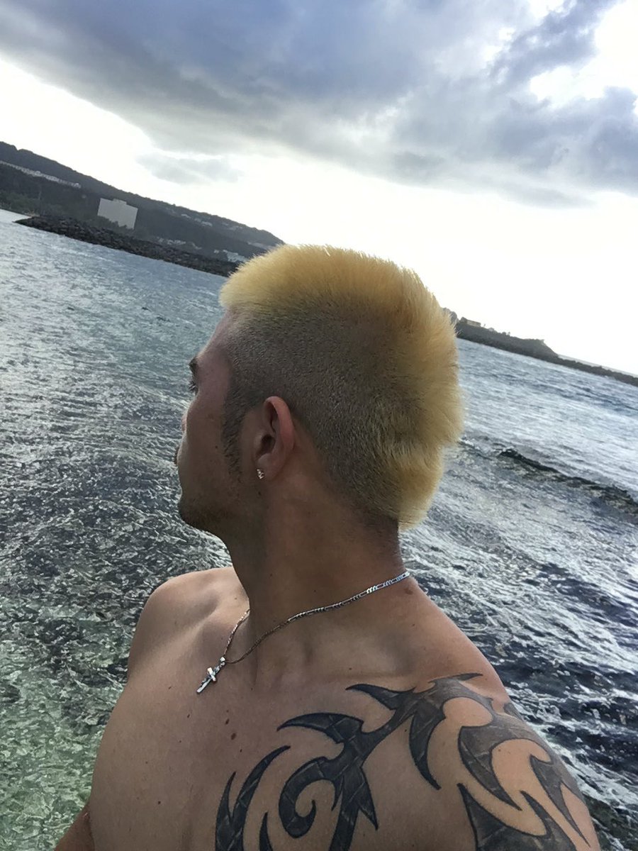 JoseThechief's tweet photo. Time to swim before I start coaching wish me luck #myPlayground #Ocean https://t.co/9qzEhsqdkI