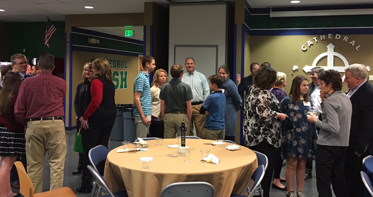VisitCathedral's tweet photo. Fabulous turn out tonight at @GoCathedral Merit Scholar reception. Welcome to our future leaders. #GoIrish2021💚🍀💚 https://t.co/eH2R23W5eT