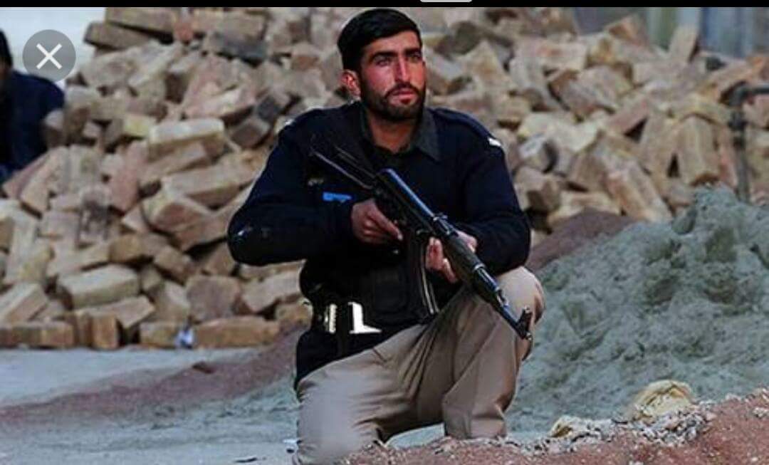 khattak63's tweet photo. If we equip our #police force they can defeat #terrorism in #Pakistan
#Charsaddaattack https://t.co/Au441CP4oF
