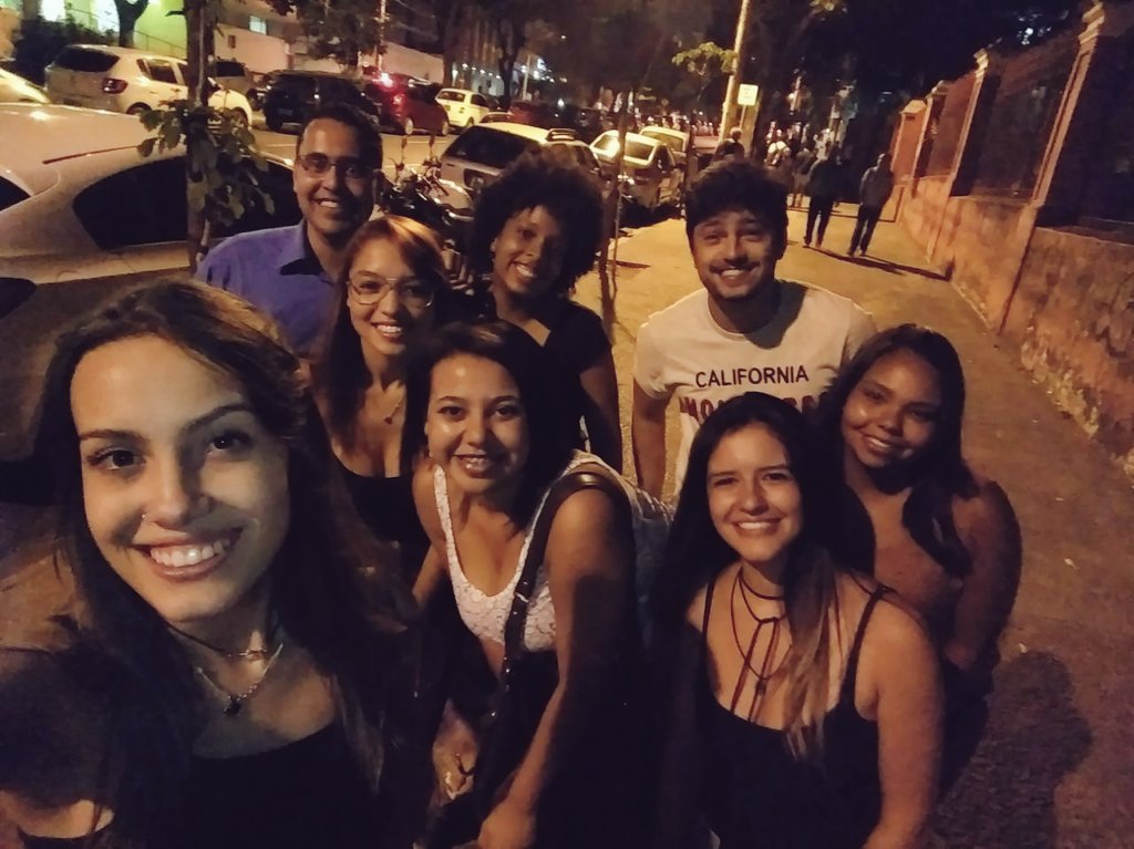 LorraynneAutran's tweet photo. Que esse semestre seja muito abençoado! #QueVenhaOSetimo #TavaMorrendoDeSaudade #VemPraEQ https://t.co/YMLdQrri3a
