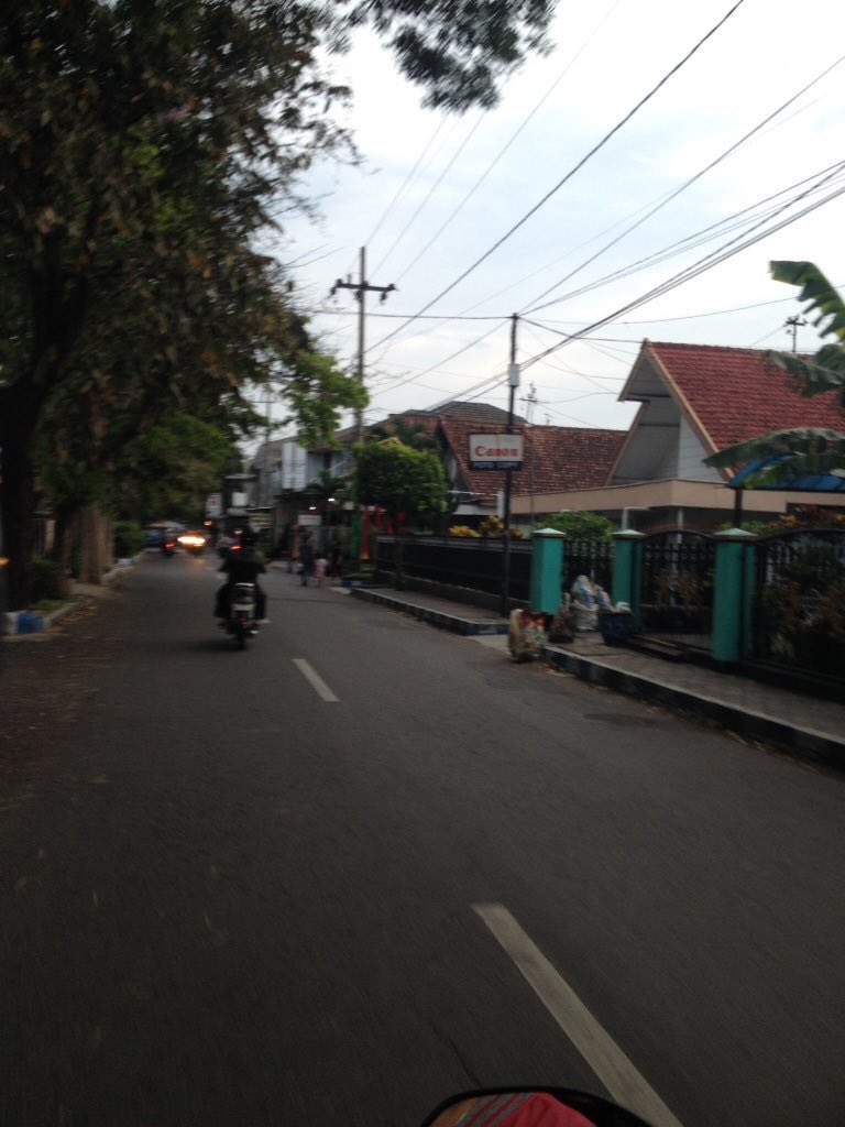 17.17 Jl Jombang terpantau lengang-klaramkom1 <a href="/Edunewsfm/">EDUNEWS FM RADIO</a> <a href="/official_itv/">Indonesiatv</a> #trafficmalang