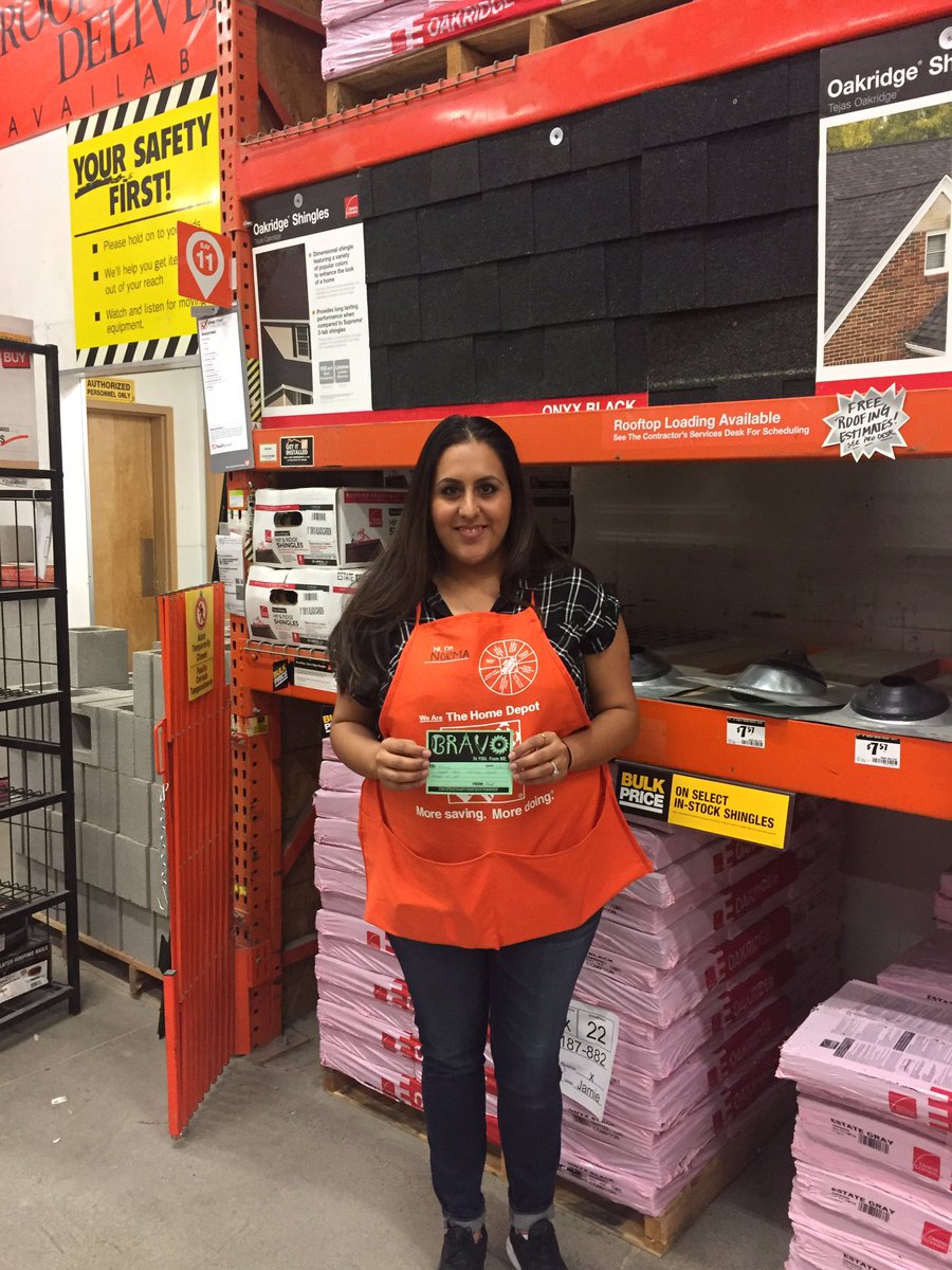 6687brett's tweet photo. Norma's first day on the floor and she has got two leads!!!!!!!@SClineSM6687HD @6687Johnny @6687steve https://t.co/nIlhiSvKDR