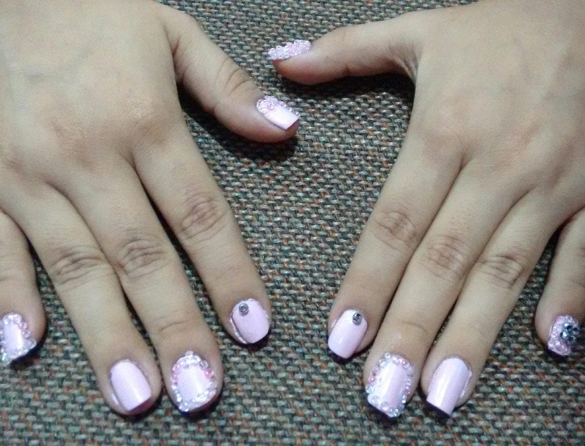 LeslyCallan's tweet photo. Uñitas rosa. 💅💅👐😁 https://t.co/dy0l6NAhgl
