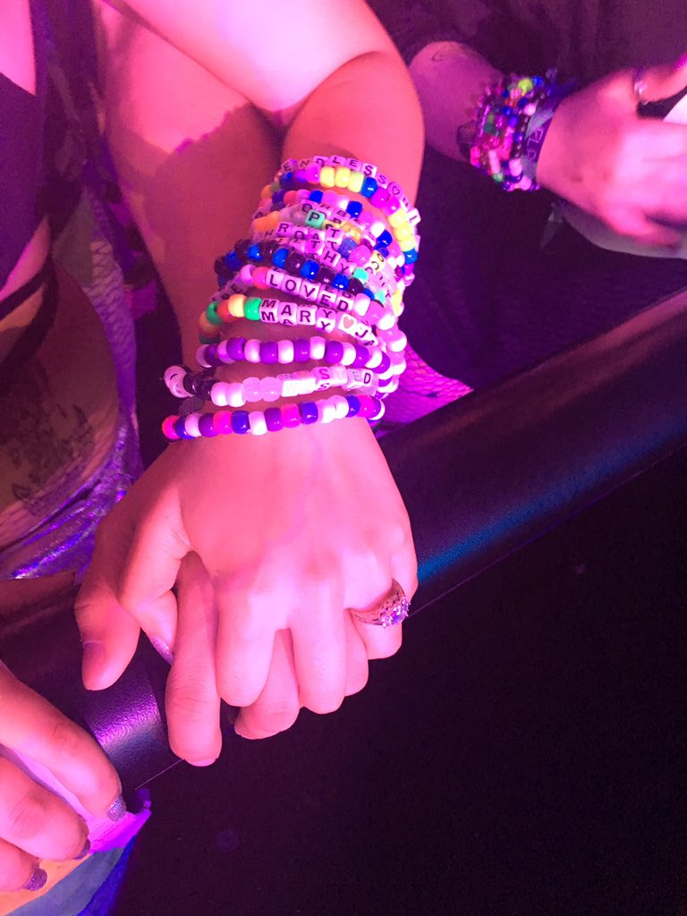 _emma_66's tweet photo. @Its_Cj_guys @snailmusic #ravetogether #staytogether https://t.co/NB96Q2Rm9X