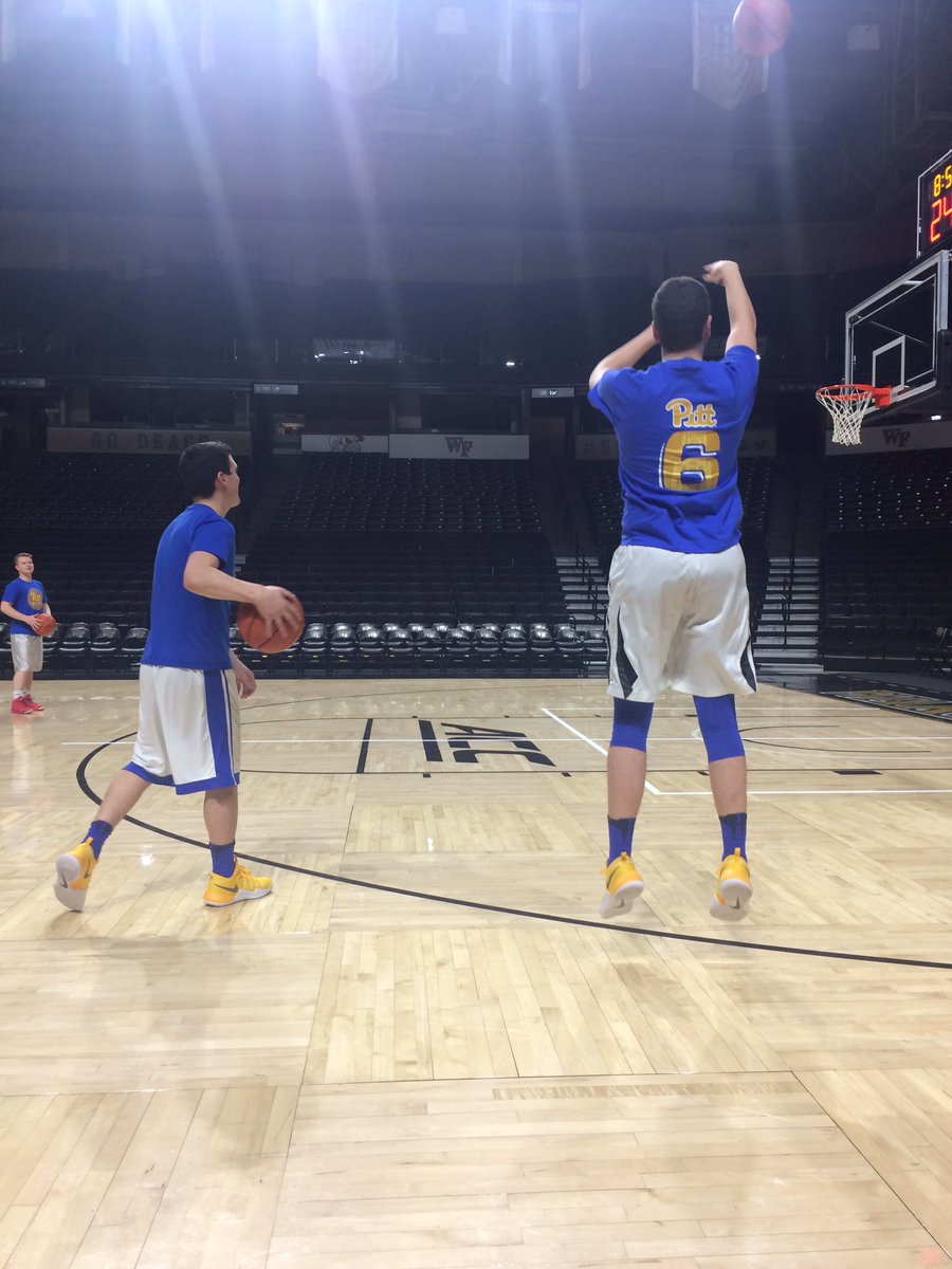 Managers outfitted with the #PittRetro for tonight's game.