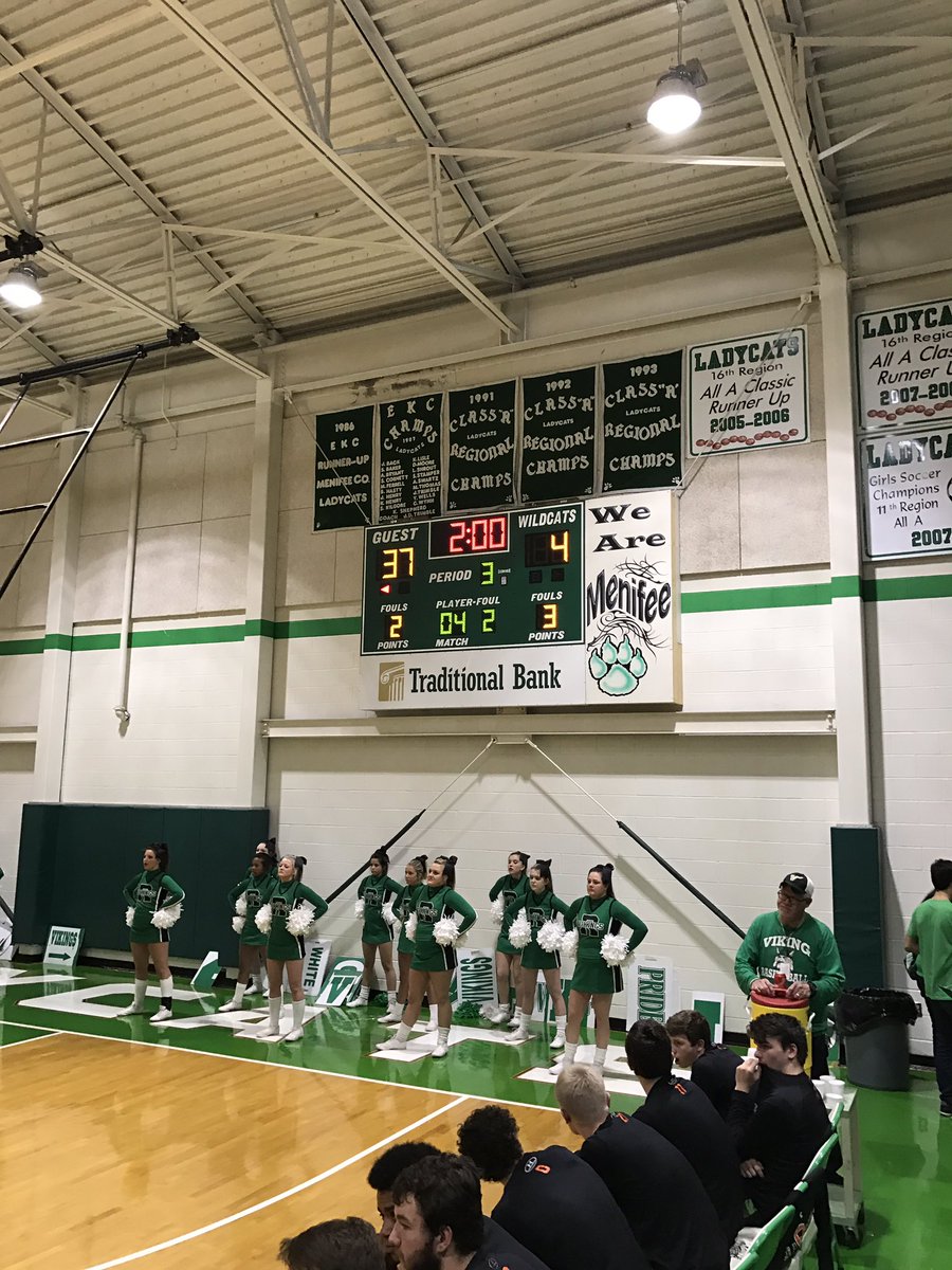 Vikings win BIG against Menifee in the first round of District tonight!
District finals Friday at 7!
🍎🍰
#WeAreRC
#khsbkb 
#ApplePie