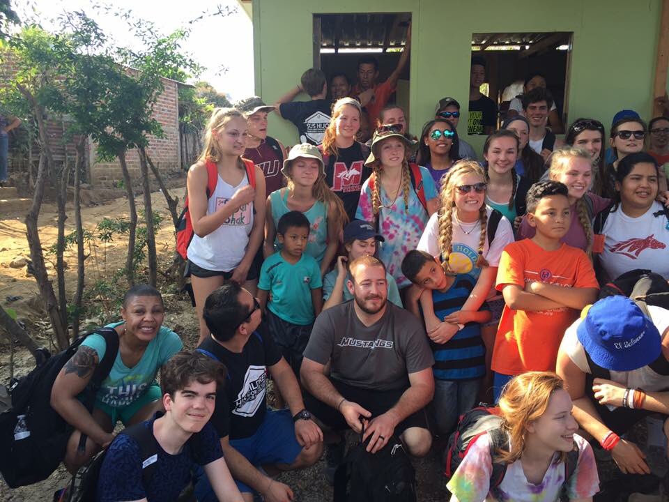 Denisse_Oda's tweet photo. Mission trip to El Salvador, visit to special needs people, food for the community & homeless, festival, #partofmy❤ison🇸🇻@LaurenJauregui https://t.co/rFy34TjSmG
