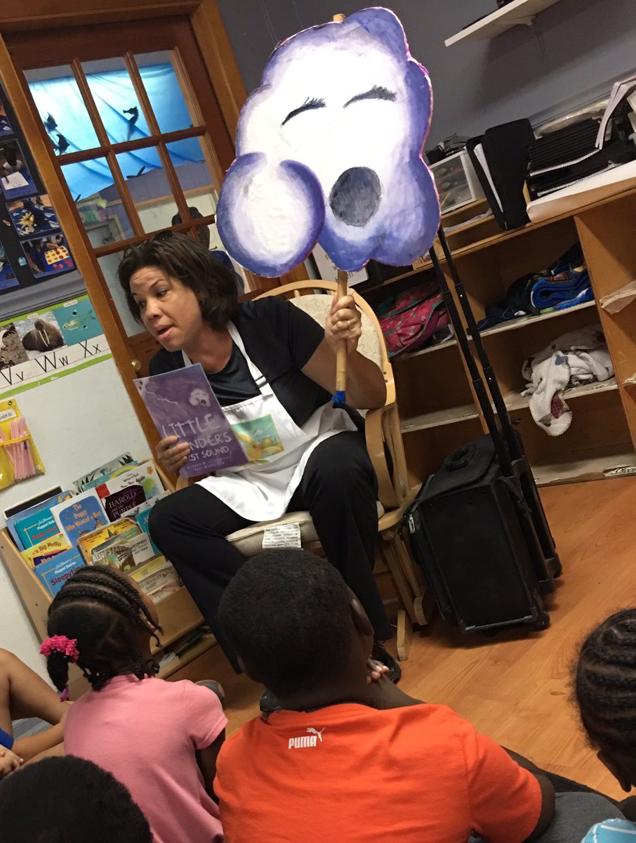 toniwithaneye's tweet photo. Author's should give back to the community by visiting schools. https://t.co/UAttOhQIZA