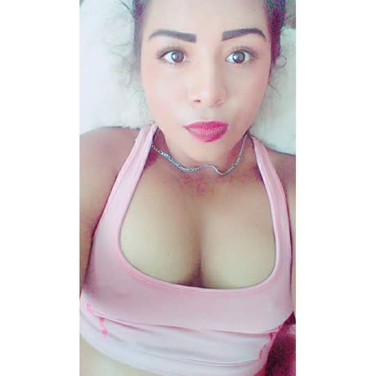 IzaanYVane's tweet photo. “No es lo mismo perder el tiempo tirada en la cama que perder el tiempo tirada en la cama con compañía” https://t.co/kaO3Ql4D89