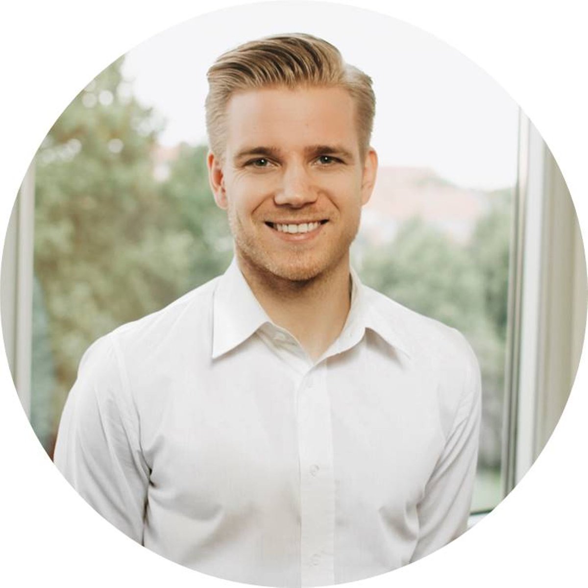 Matthias, Founder &amp; CEO @ BULLAZO #nicetomeetyou - Current Mood: bye bye #university #wwu #münster
For more: goo.gl/g2XrTn