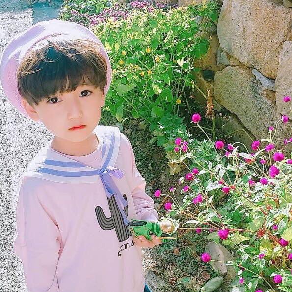 s_k_fashion's tweet photo. 韓国で話題の男の子が美男子すぎる😩💖

#manimani #manigirl 
@1269Nayunayu https://t.co/LSPm6psmvo
