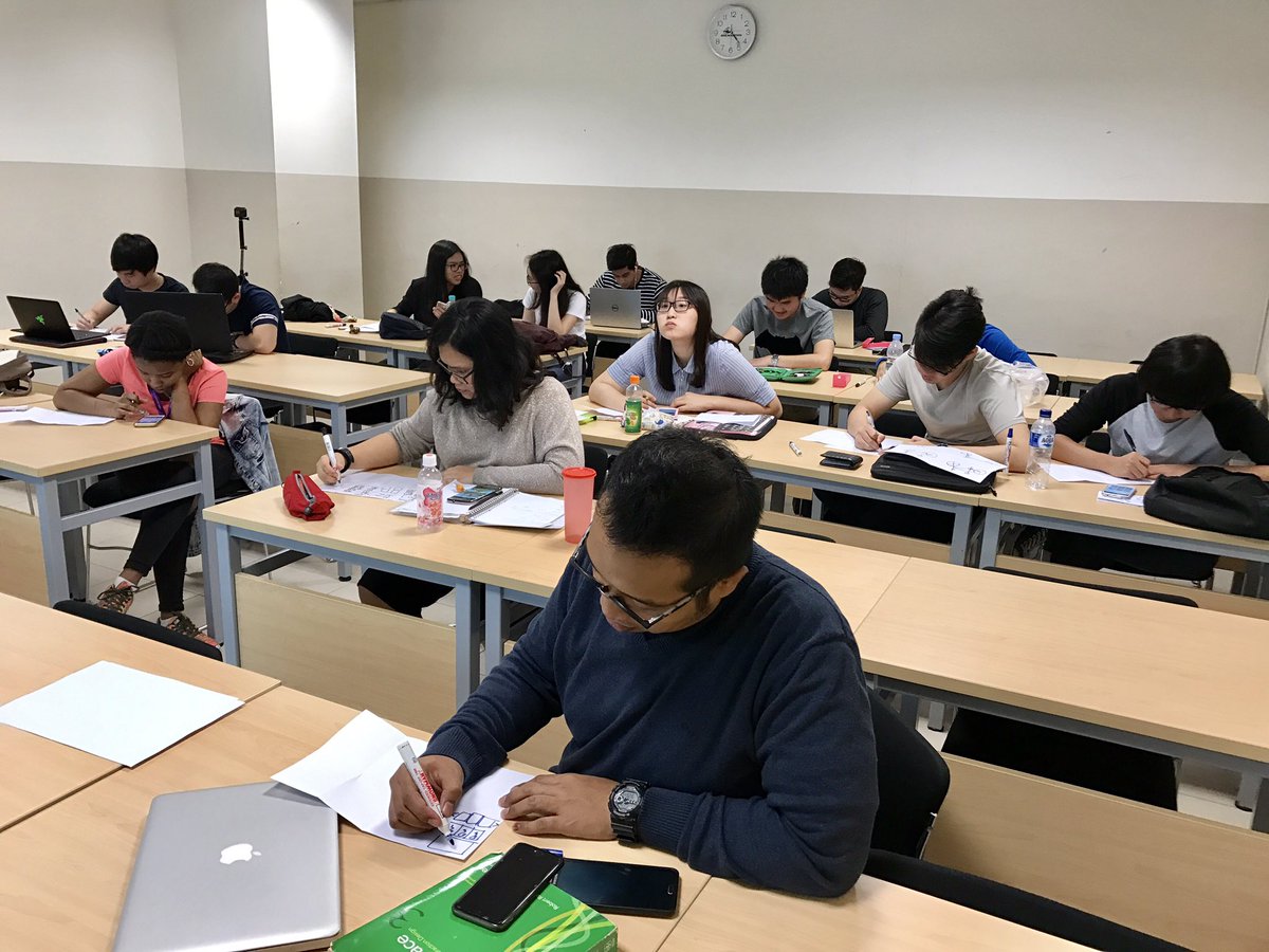 borryshasian's tweet photo. Just gave a guest lecture at @BINUSINTL about building better products with design sprint. #circleux #designsprint #google #expert https://t.co/6qkurafVI7