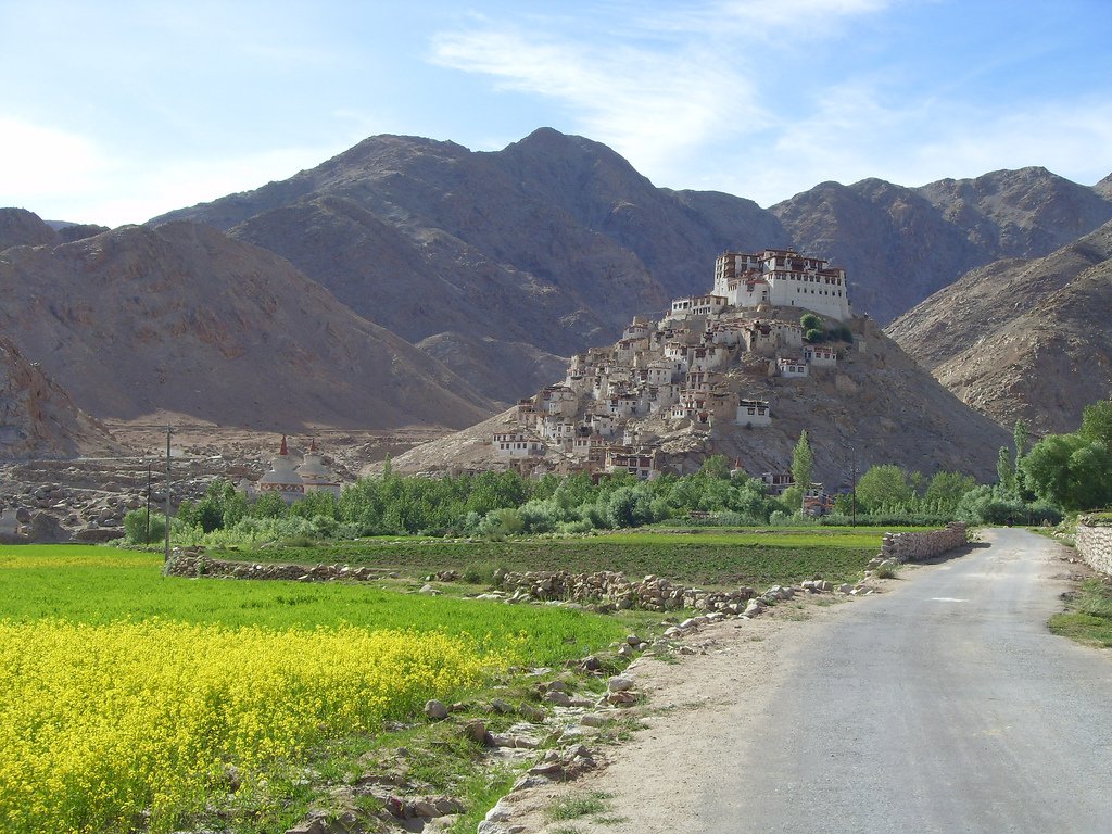 LadakhEscapes's tweet photo. Love for #LehLadakh :)
https://t.co/KiaUEquUwQ
#travel #ttot #LadakhEscapes #LadakhTourPackages https://t.co/yXo0UBReu6