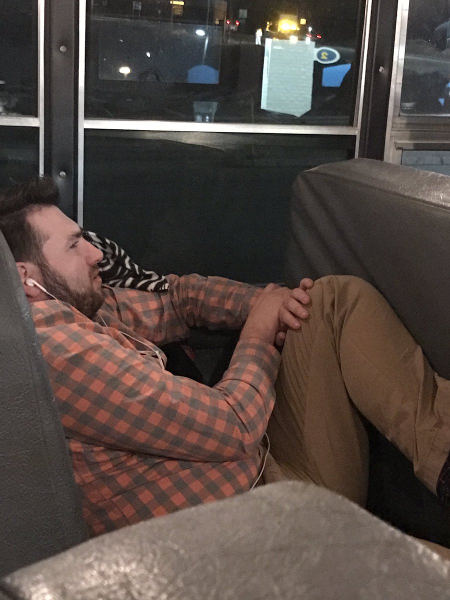 ErieHSAthletics's tweet photo. Some people just can't handle life on the road. #amateur @ErieTigerNet @ErieTigersGBB @BuffBird @TigersPrincipal @ErieBoysBball https://t.co/8hOQahn0J8