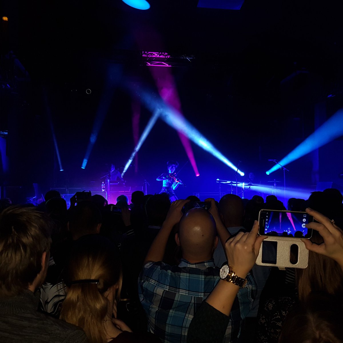 Tymli's tweet photo. @LindseyStirling @DRKoncerthuset Thanks for an awesome concert! Hope too see you in Denmark again soon! https://t.co/RvyqIxFTb5