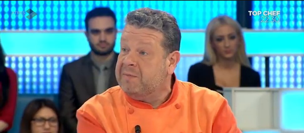 EspejoPublico's tweet photo. .@albertochicote: “Esta noche habrá tres pruebas que tienen mucho que ver con el tiempo y veremos a los concursantes en equipo” ⏱@TopChefA3 https://t.co/hYFQntEgFh