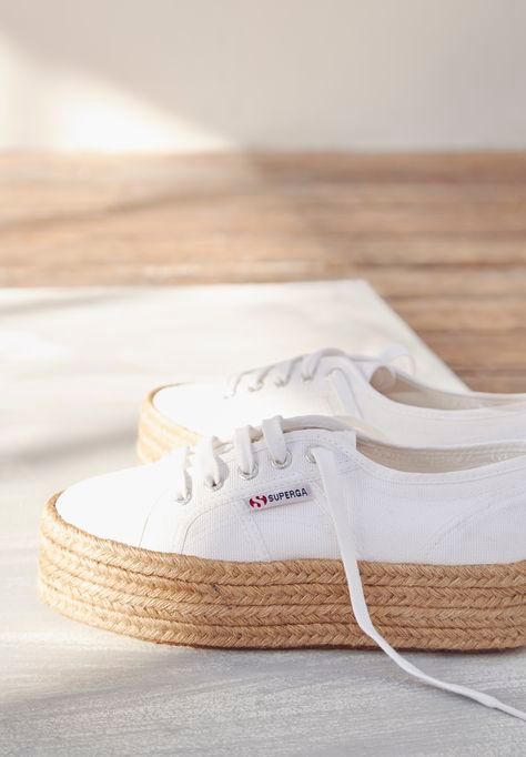 EGOconceptstore's tweet photo. NUOVI ARRIVI #PrimaveraEstate2017 =>le #Superga con la suola in corda ... B E L L I S S I M E :) #EGOmoda #sneakers #supergalovers https://t.co/MwVx4lnDPo