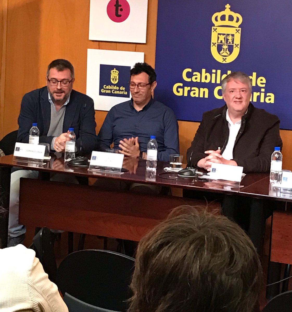 #GonzaloUbani 'FCAEMGC apuesta por el proyecto de @CET_NuevasVoces' 
@TeatroCuyas
