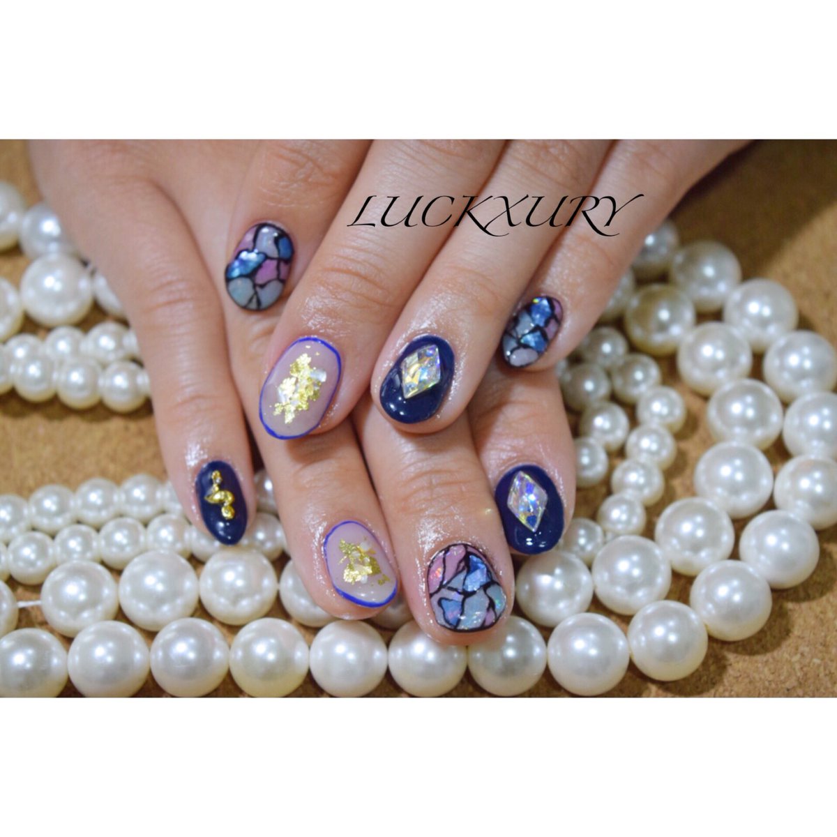 NLuckxury's tweet photo. ステンドグラス風ネイル💅✨

#ステンドグラス風ネイル
#ステンドグラスネイル
#ジェルネイル
#四街道ネイル https://t.co/UoFl3VPuug