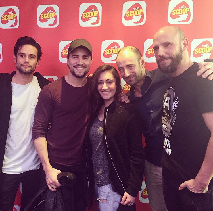 VictoriaSioOff's tweet photo. Moment très sympa sur @RadioSCOOPOff ! Merci à tous ! 😘 https://t.co/cD4t4FCzIX