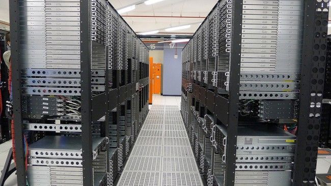 Дешевые выделенные сервера. Сервер компании. Сервера компании Валф. Сервера OPENAI. Хендай сервер.