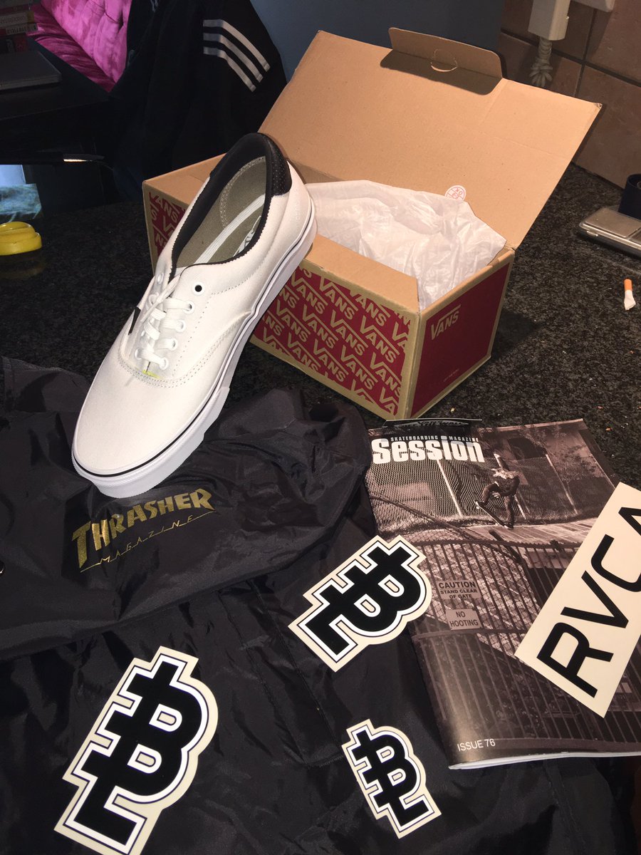 SassenbergUP's tweet photo. @baselinestudio with the quickest delivery of steez in SA 😜💪 https://t.co/EOfFDSl94k