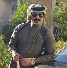 النعام الغايضه ومشكلته وياي 
لأن ظليت عالي وراسي ماطخ
#لـ_ايهاب_المالكي✍🏼
🇮🇶✌🏻
#رجال_العراق_ابطال_
الله يرحمك 😔😔