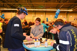 keyportnetwork's tweet photo. 11 april Weert On Stage! Een oproep aan bedrijven en beroepsbeoefenaars. Ontmoet 420 middelbare scholieren! https://t.co/9Ozx6rud5A https://t.co/9JSrYxG4V9