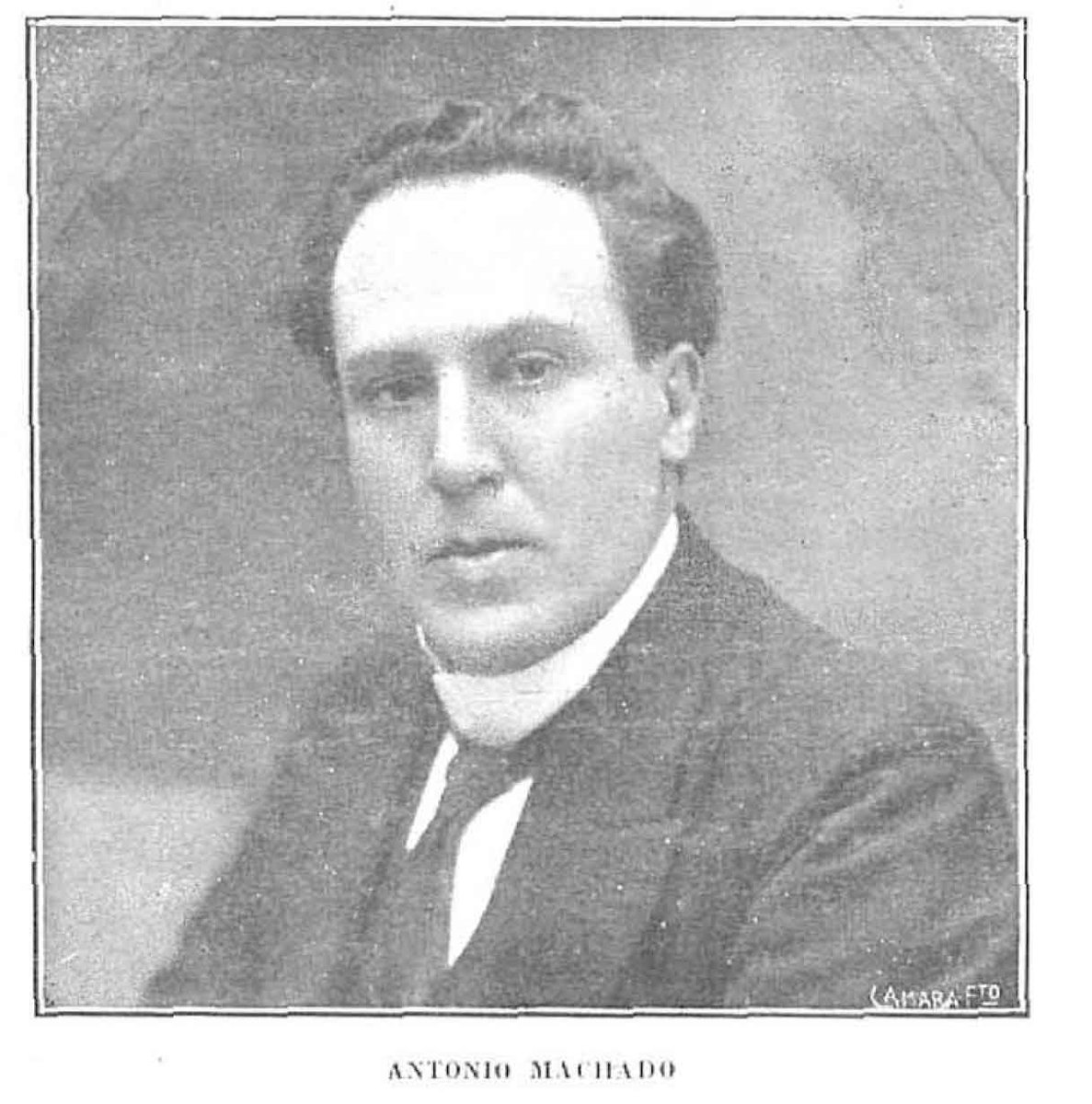 BNE_biblioteca's tweet photo. #TalDíaComoHoy en el año 1939 murió el dramaturgo español Antonio  Machado, poeta clave de la Generación del 98 https://t.co/pGiC3aDuQI https://t.co/qEiJuRxrGB