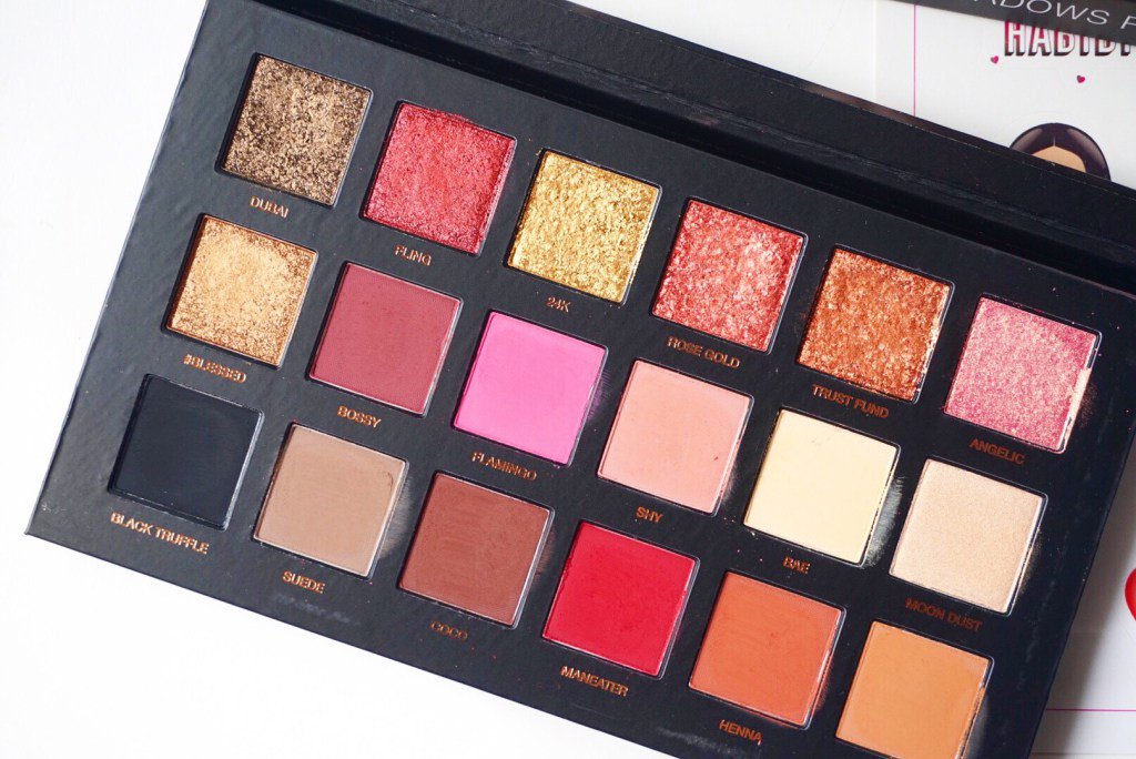 youngmumstufff's tweet photo. HUDA BEAUTY ROSE GOLD PALETTE REVIEW https://t.co/DkdnUQ7KlQ https://t.co/I3uECIBXY4