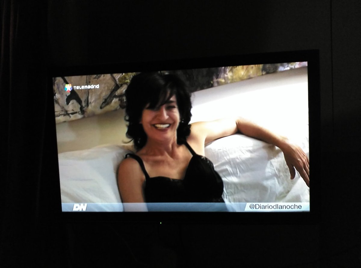 MagnaniAperta's tweet photo. Ayer, en Telemadrid, @VirgiFly ,@avalantxa ,@acastromontoro ,@Diariodlanoche, #teatro, #annamagnani, @susanbatson ,#centraldecine https://t.co/WVHrCgSyo9