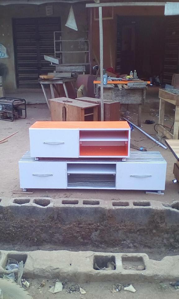 Emkayfurniture's tweet photo. Hello,I make all sorts of furnitures and interior designs at Affordable prices. Pls retweet, my customers might be on your TL. Thanks https://t.co/FvDtNUlsNe