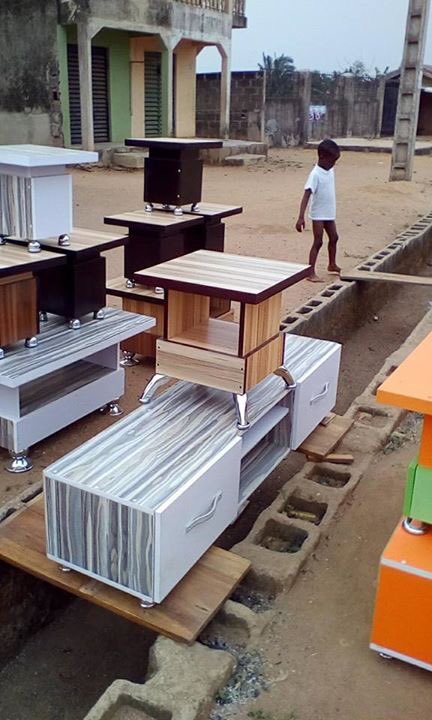Emkayfurniture's tweet photo. Hello,I make all sorts of furnitures and interior designs at Affordable prices. Pls retweet, my customers might be on your TL. Thanks https://t.co/FvDtNUlsNe