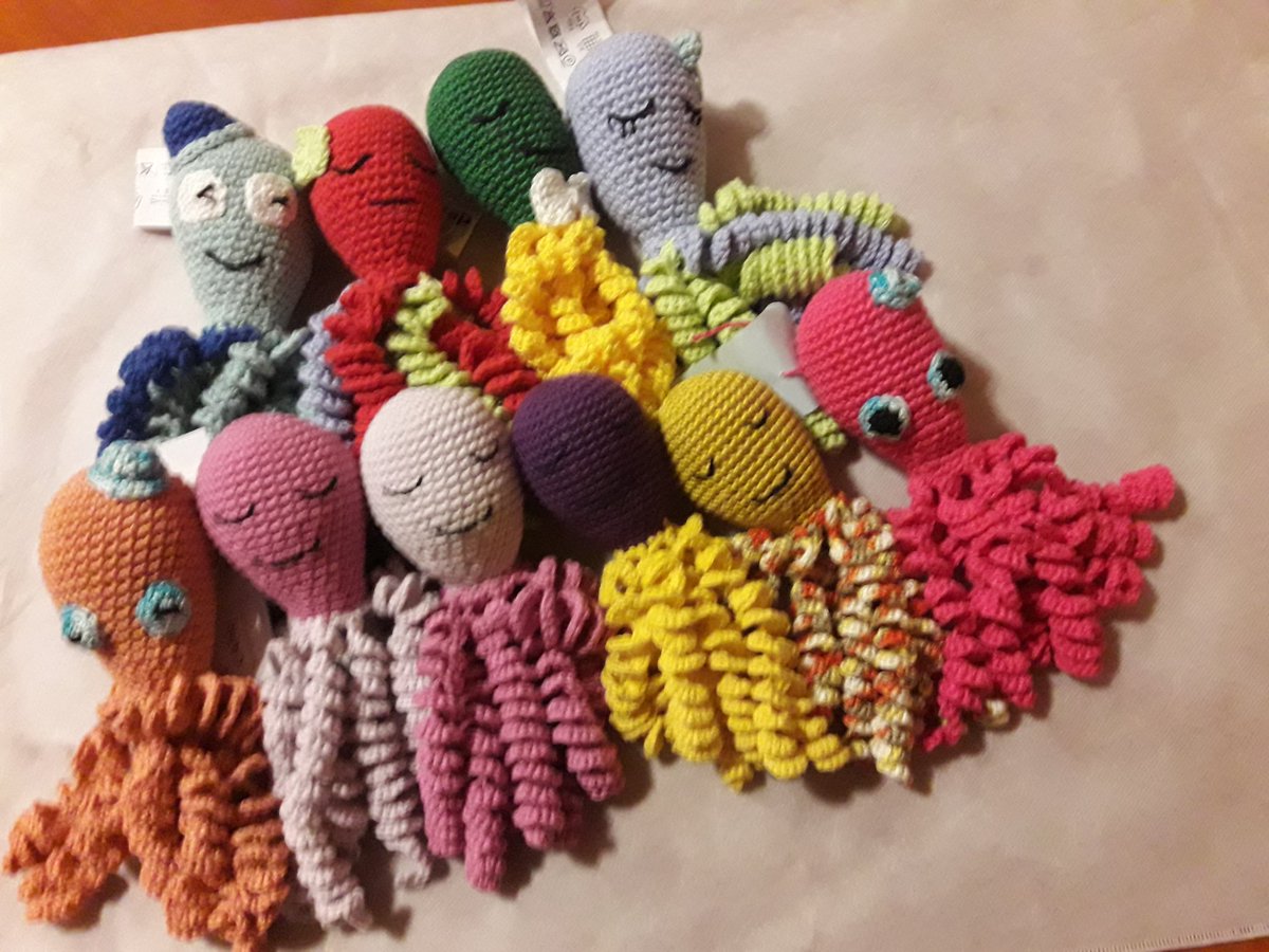 uk_VG's tweet photo. Preparados para viajar. Pronto estarán en manos de bebés.  #OctoProject  #pulpitosossolidariosspain  @APREMprematuros @uk_VG https://t.co/tuiUSAApYc
