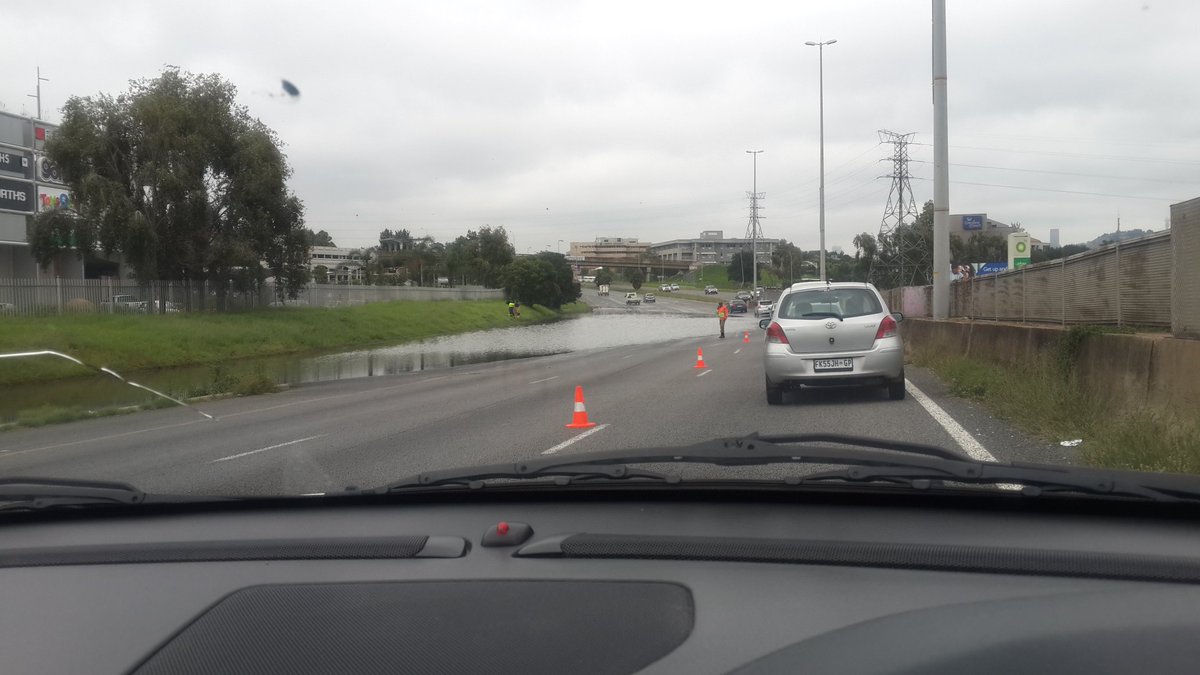 Talking_Pink's tweet photo. Since yesterday. After Gillooly's by Eastgate mall. #Flood Avoid if you can! https://t.co/rMV3Ic8yRB