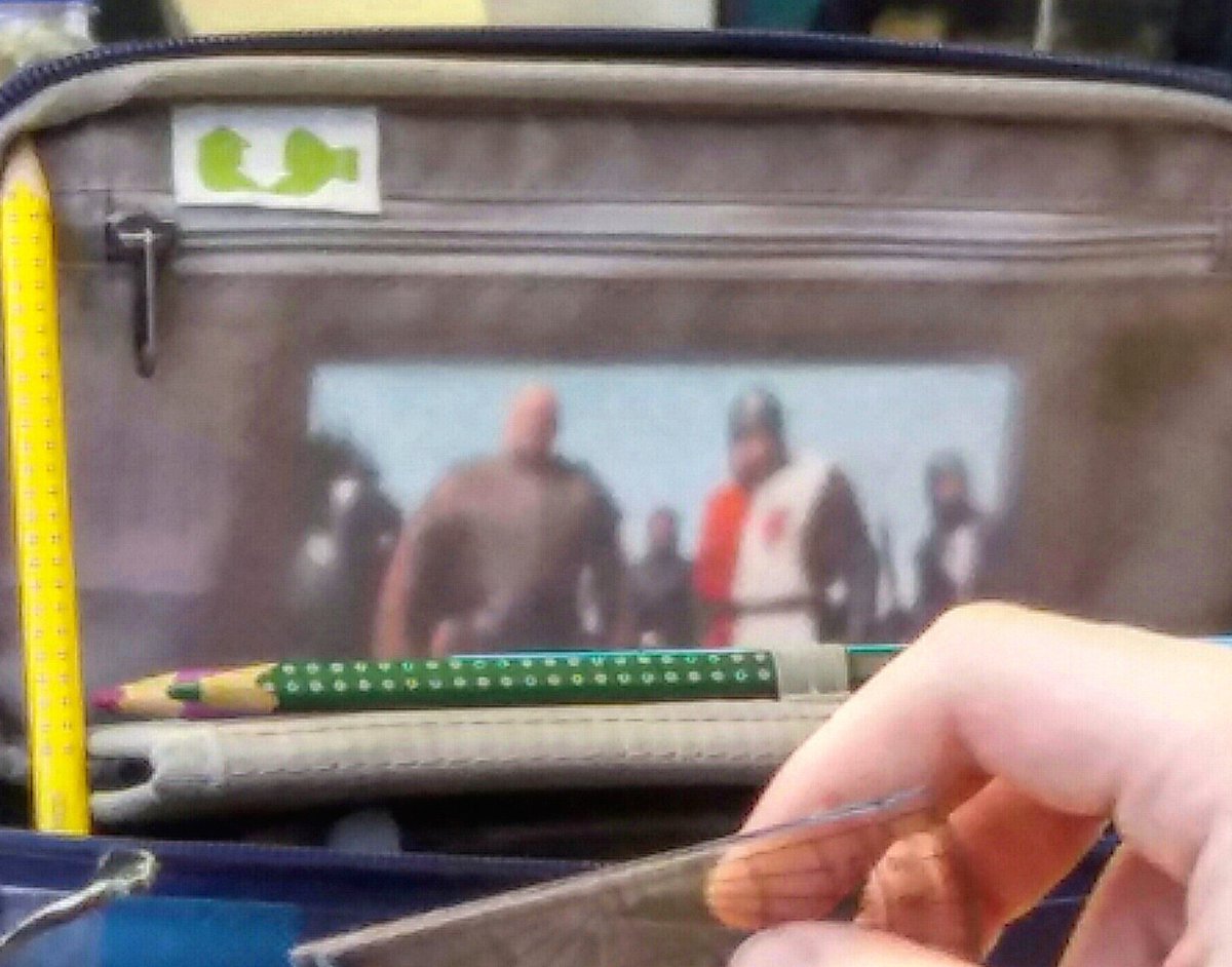 Herrmann_32's tweet photo. 😂😂😂 https://t.co/TkJcj2I3HN