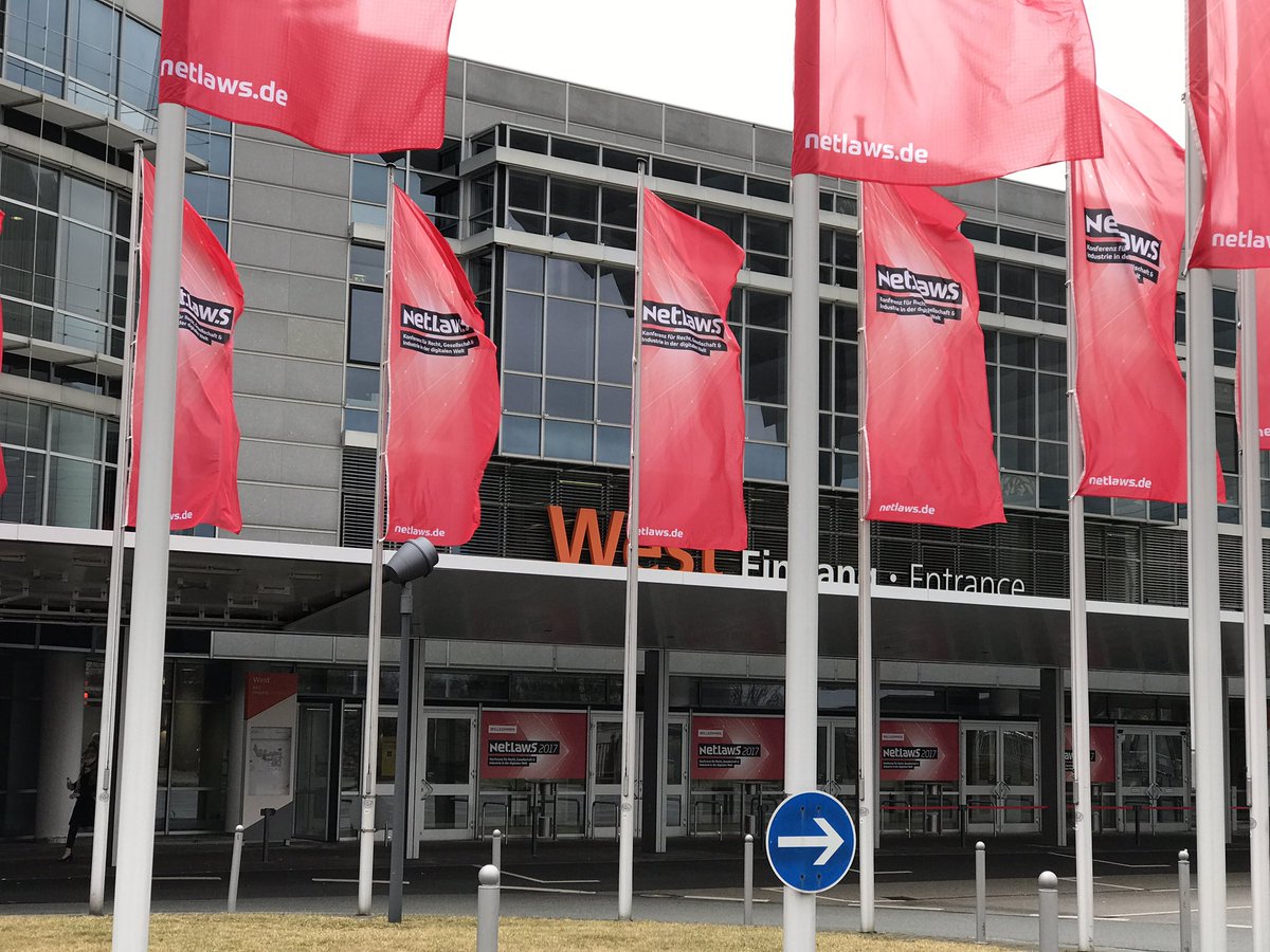 ReinhardKarger's tweet photo. Heute Vortrag über KI bei der https://t.co/w7agmiWjBh.S 2017 - Recht, Gesellschaft & Industrie, 22.02., #NLS17 https://t.co/LgphGbCP7p https://t.co/ERZXKkIF5D