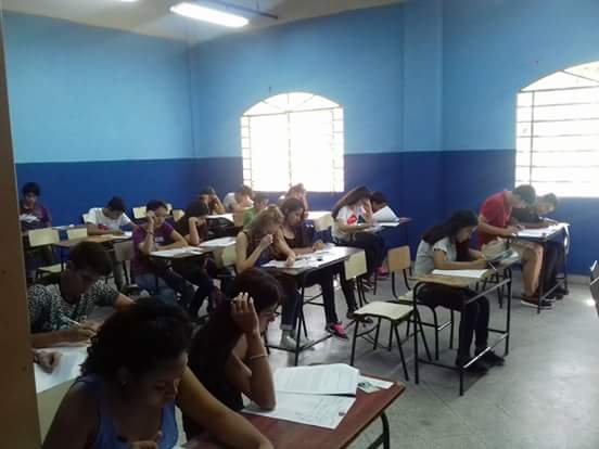 Cemoeenc1's tweet photo. No todo esta mal en la Escuela Nacional de Comercio No 1. A algunos alumnos sólo le falta cultura y saber valorar lo que tiene. #ENC1 https://t.co/vurrIbSYMJ